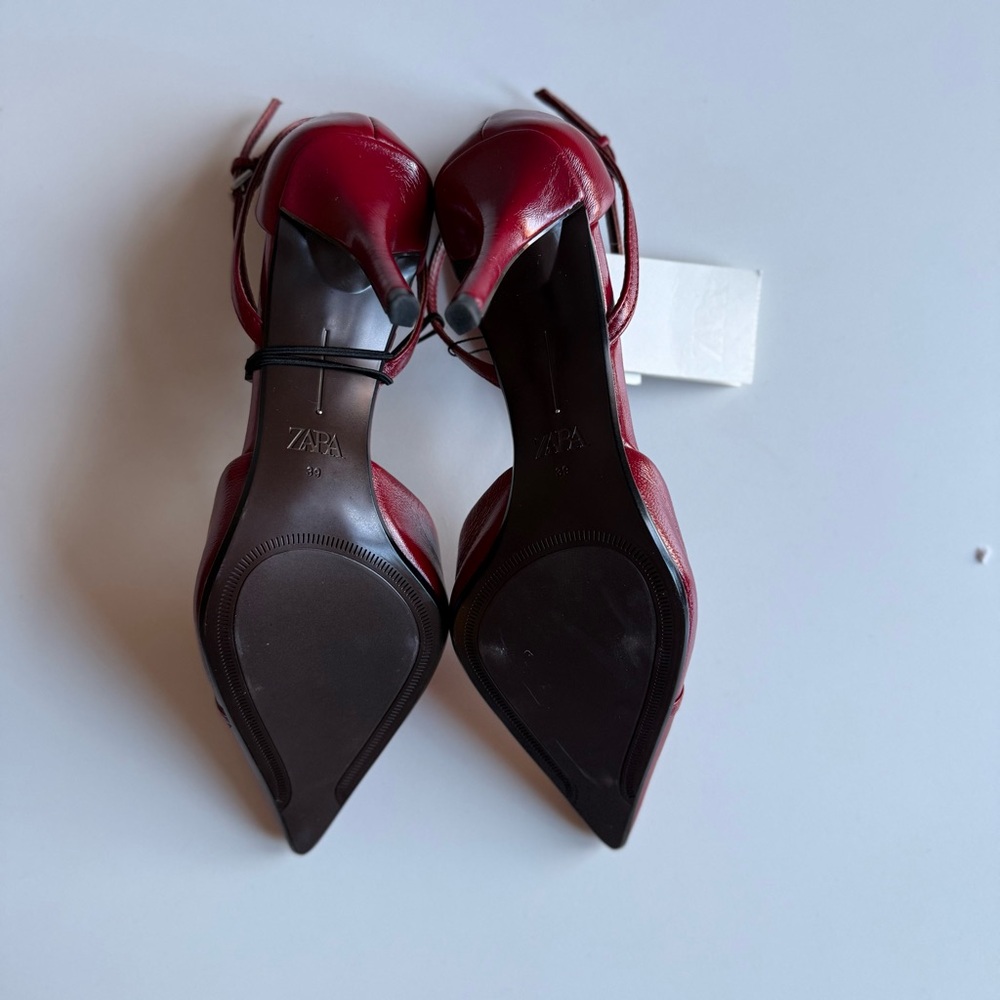 NWT Zara Leather Heel Size US 8, EU 39 Heels Chic Red Thin Ankle Front Strap - Picture 12 of 12